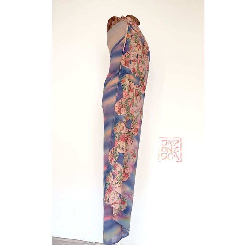 Elegancioa con furoshiki pareo Japonesca