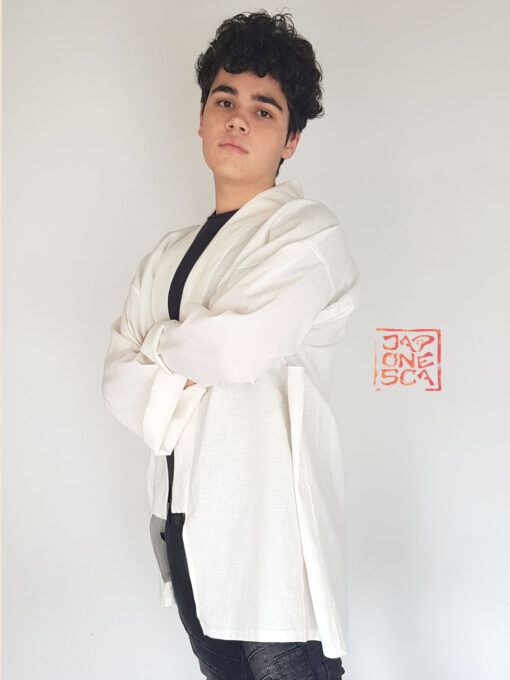 haori en lino blanco